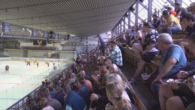 1 596 hokejových fanúšikov prišlo povzbudiť novú HC Duklu Senica